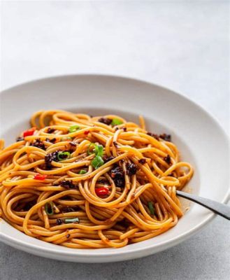  Hand-Pulled Noodles With Spicy Sichuan Sauce: Can This Aromatic Dish Transport You to the Heart of Jiuquan?